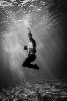 Close Encounter Close Encounter