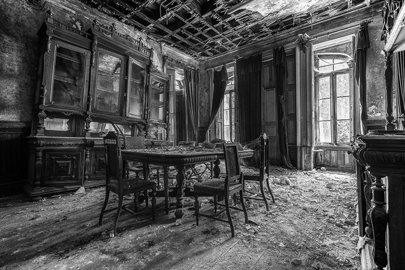 Even oak furniture will not last for ever Even oak furniture will not last for ever